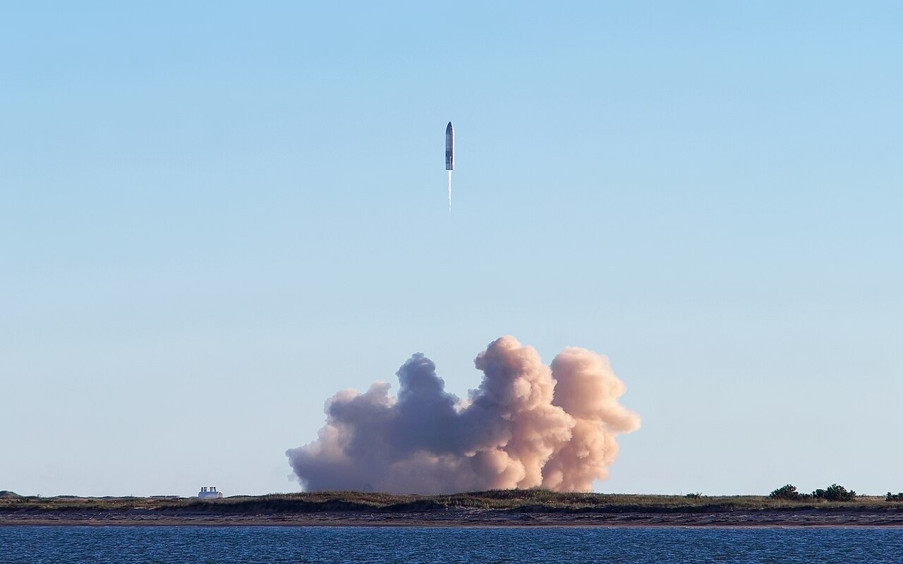 SpaceX's stainless-steel Starship prototype SN8 ascending during a test flight from Boca Chica, Texas